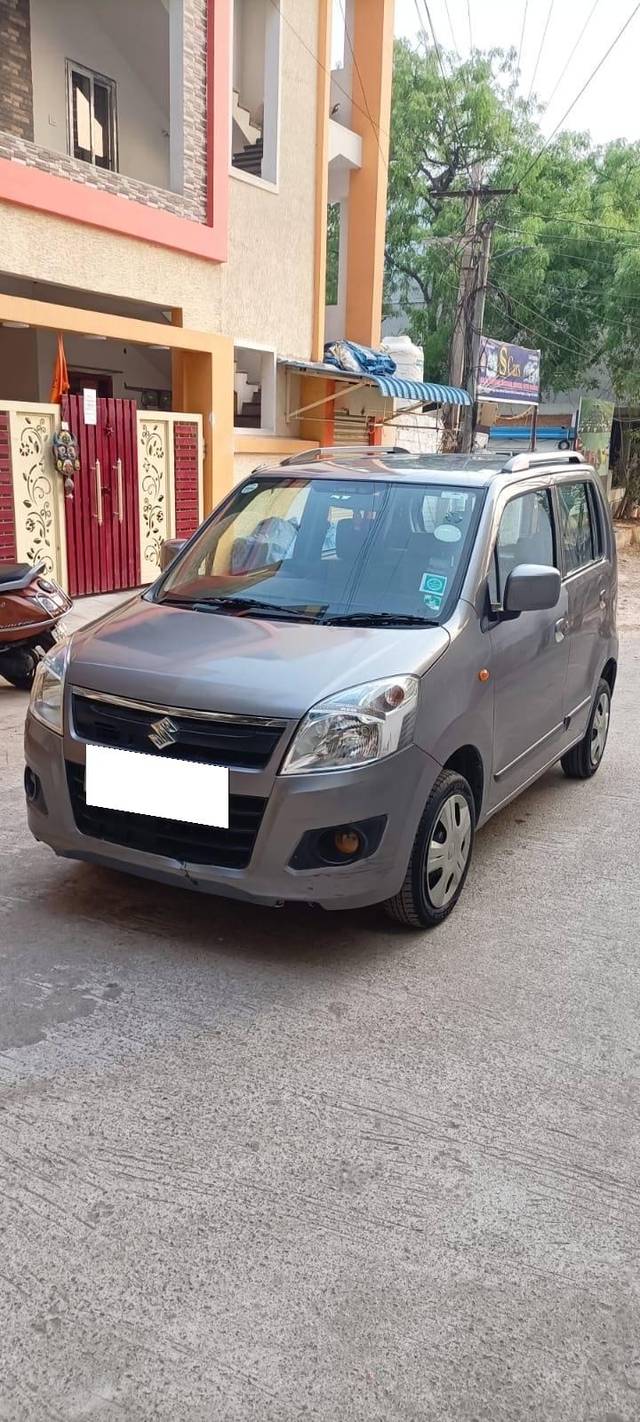 https://images10.gaadi.com/usedcar_image/4554288/original/processed_7b2b3ec3-a9e1-4a47-9b05-ad9542b4857e.jpg?imwidth=6402