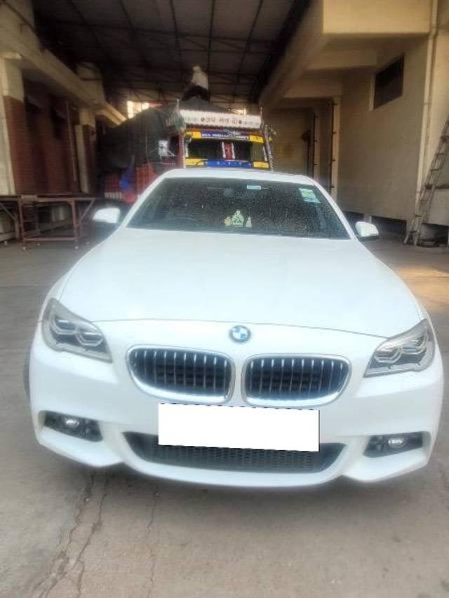 https://images10.gaadi.com/usedcar_image/4554302/original/processed_cdf12b7a-154e-4c57-8a08-957ee5e14c91.jpeg?imwidth=6400