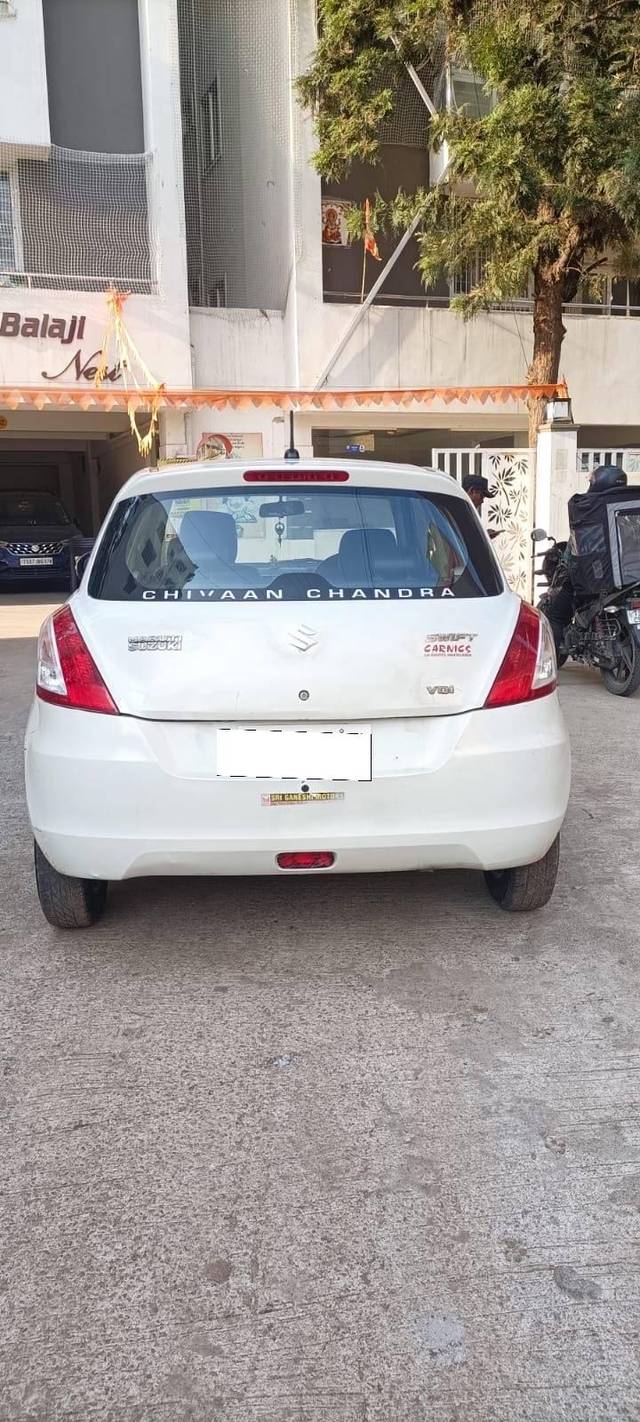 https://images10.gaadi.com/usedcar_image/4554303/original/processed_18f56a52-8999-4d97-b558-6184e0319129.jpg?imwidth=6401