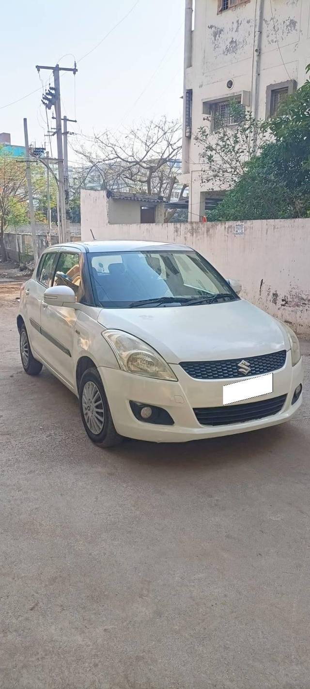 https://images10.gaadi.com/usedcar_image/4554303/original/processed_786ae85e-a8eb-40a2-bfa6-d1dabe1873a1.jpg?imwidth=6400