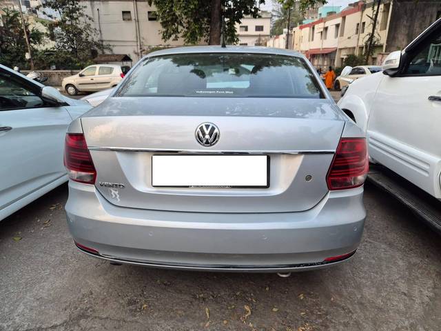 https://images10.gaadi.com/usedcar_image/4554372/original/processed_3e882bcef3b8d2739cd36a91e027254f.jpg?imwidth=6402