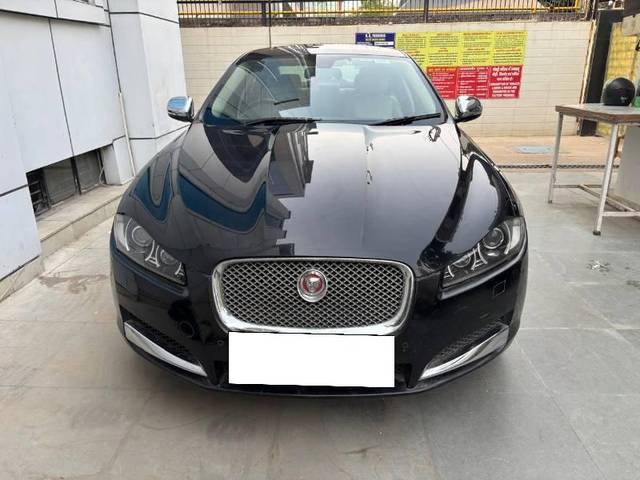 https://images10.gaadi.com/usedcar_image/4554381/original/processed_5be25def-9b42-4ffb-aa34-012cf12b951d.jpeg?imwidth=6400