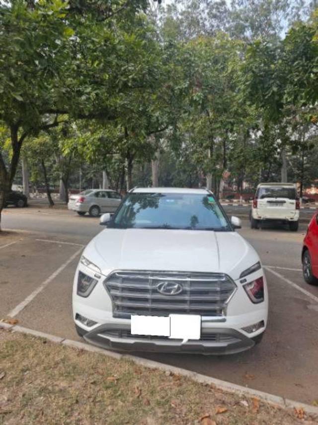 https://images10.gaadi.com/usedcar_image/4554390/original/processed_bc16e12e-4bc6-462f-8fe9-46a0375028fd.jpg?imwidth=6400
