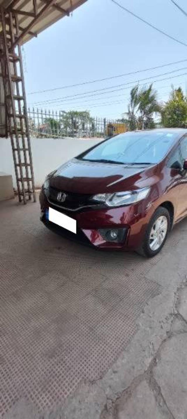 https://images10.gaadi.com/usedcar_image/4554396/original/processed_8ce3551b-9934-4a98-b477-9d24a69dabe4.jpg?imwidth=6401