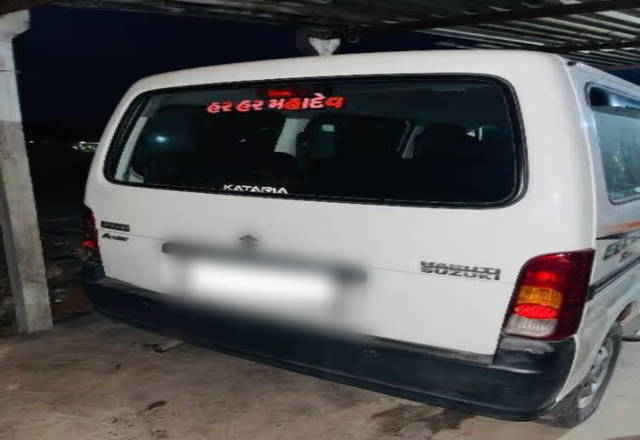 https://images10.gaadi.com/usedcar_image/4554397/original/b1fae669-c41f-40fa-a97e-ddf6383dd371.?imwidth=6402
