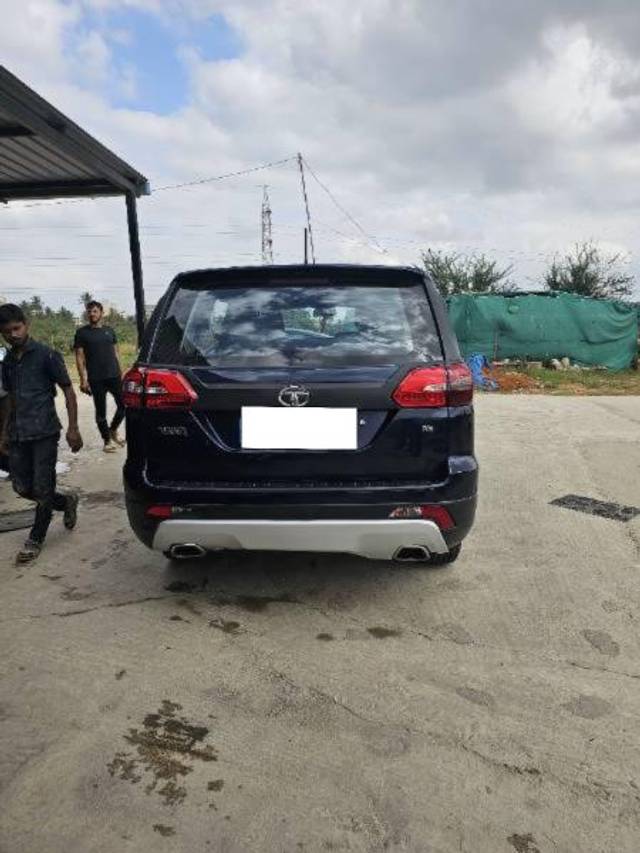 https://images10.gaadi.com/usedcar_image/4554443/original/processed_4c285ec4-c780-4ba0-990b-2fccfe84d3c5.jpg?imwidth=6401
