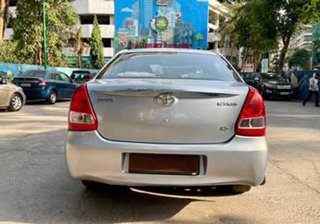 https://images10.gaadi.com/usedcar_image/4554444/original/processed_20381d126636a97ebd34743010418ac2.jpg?imwidth=6402