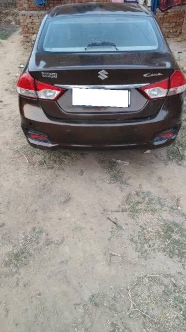 https://images10.gaadi.com/usedcar_image/4554445/original/processed_e5e4e622-6ede-47e3-9f4e-6cada767573b.jpeg?imwidth=6401