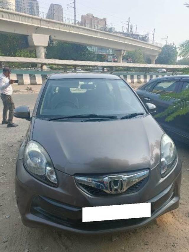 https://images10.gaadi.com/usedcar_image/4554457/original/processed_25ab745f-1746-4b41-91e9-7790ce0b7499.jpg?imwidth=6401