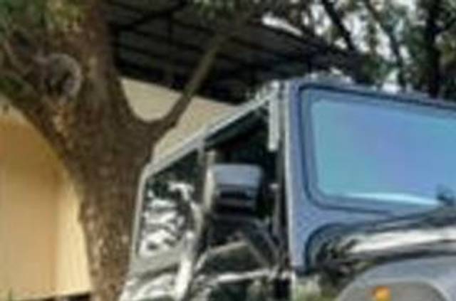 https://images10.gaadi.com/usedcar_image/4554472/original/processed_8d6ef553242a3be1ba63d2da3b6ded19.jpg?imwidth=6400