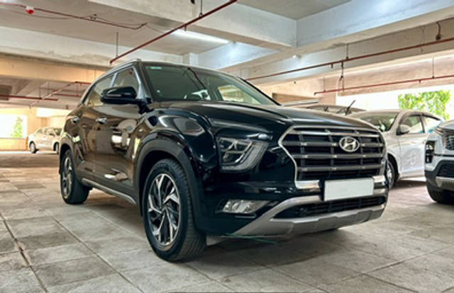 https://images10.gaadi.com/usedcar_image/4554497/original/56b47ca39816248dcb6060366cf28174.jpg?imwidth=6400