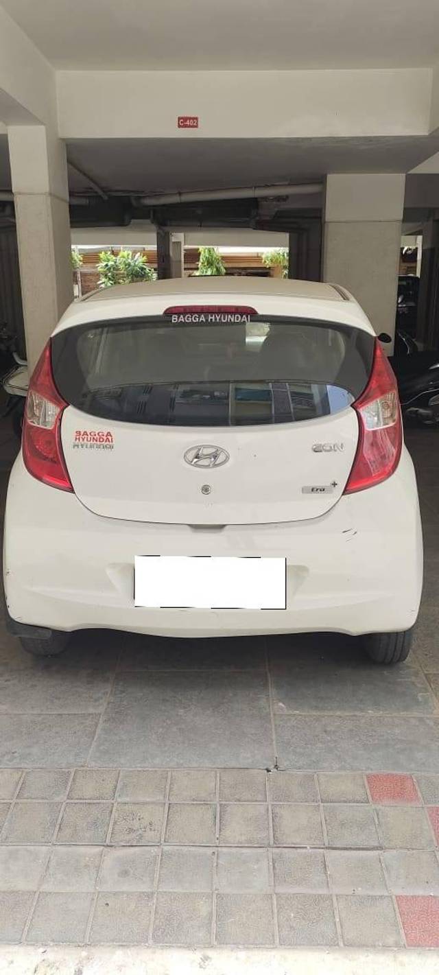 https://images10.gaadi.com/usedcar_image/4554512/original/processed_67932843-9ac2-46bd-af43-bfc60c5044db.jpg?imwidth=6400