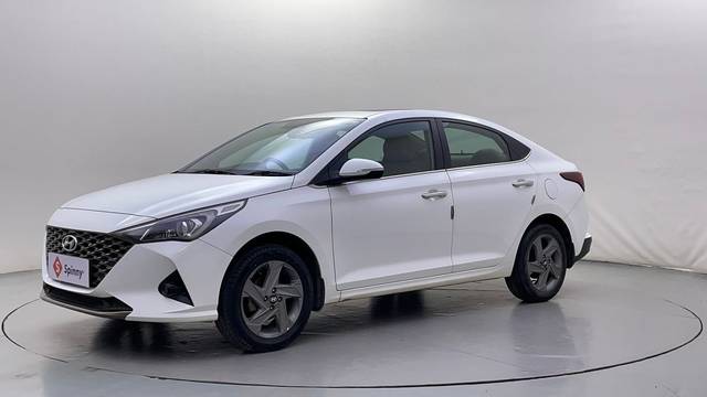 https://images10.gaadi.com/usedcar_image/4554537/original/9c4c2134fb99f7d7b8b8692899e43ad2.JPG?imwidth=6400