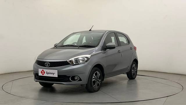 https://images10.gaadi.com/usedcar_image/4554606/original/103cd91a447ffaff9082abdd07e7faea.JPG?imwidth=6400