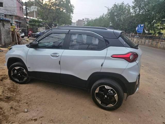 https://images10.gaadi.com/usedcar_image/4554610/original/processed_86067594-9c66-43c5-98bc-0bb82c757958.jpg?imwidth=6400
