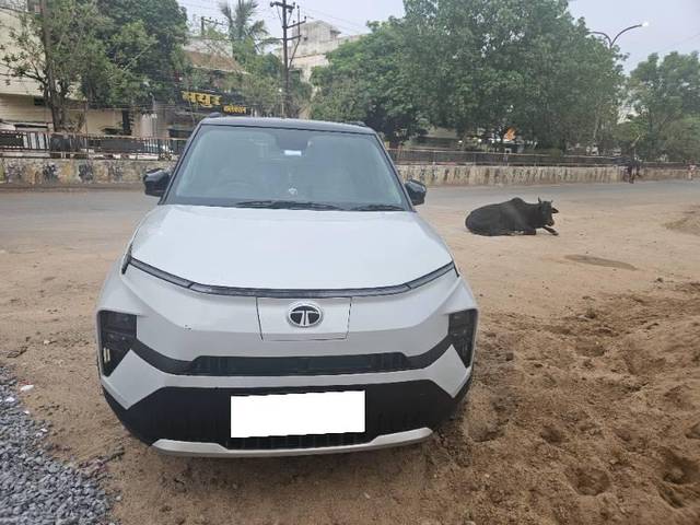 https://images10.gaadi.com/usedcar_image/4554610/original/processed_e0c44eb6-1e0a-4119-a947-50bc77bcb446.jpg?imwidth=6402