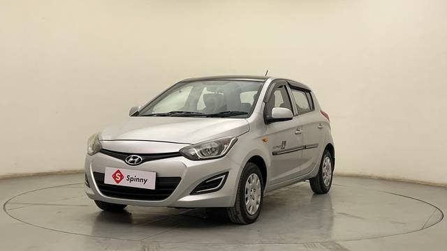 https://images10.gaadi.com/usedcar_image/4554665/original/2f7cc9a4a012a14cd24d2e5ebd8b2686.JPG?imwidth=6400