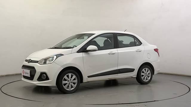 https://images10.gaadi.com/usedcar_image/4554689/original/ac27d0024faeeab27b17137d0bcc8111.JPG?imwidth=6400