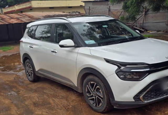 https://images10.gaadi.com/usedcar_image/4554727/original/492db937-3b5c-407b-9546-a9a6f26a0ecf.?imwidth=6400