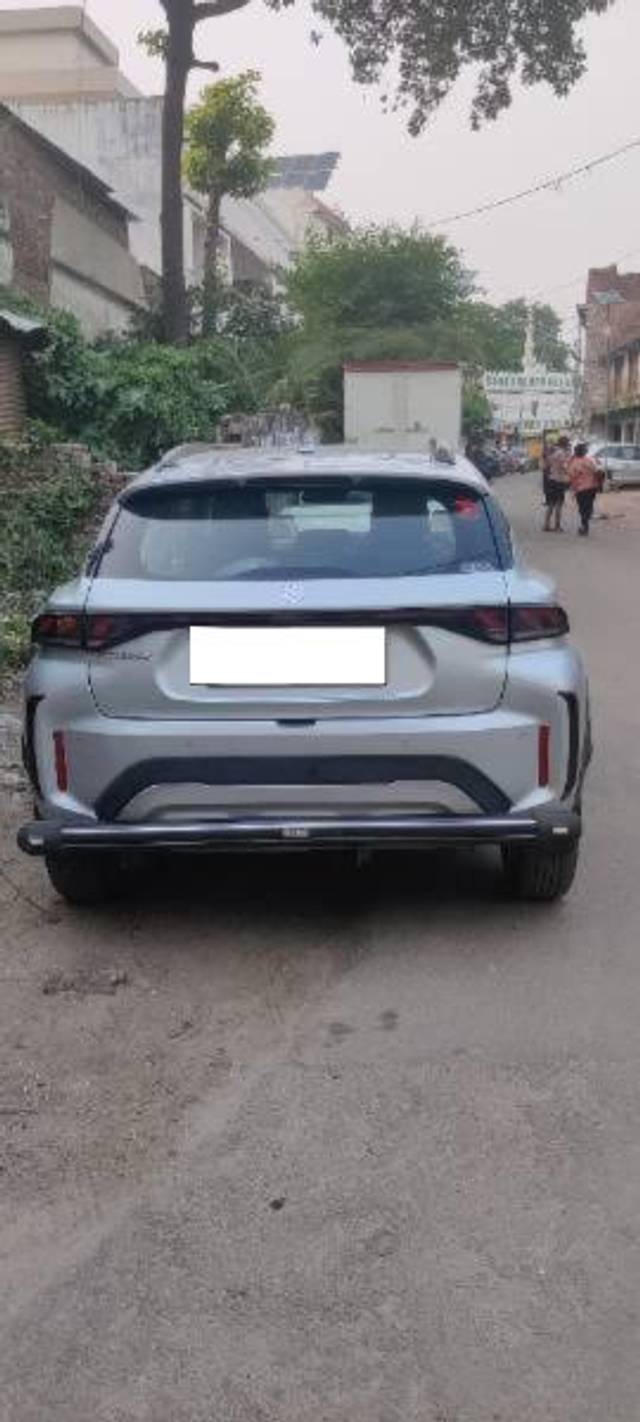 https://images10.gaadi.com/usedcar_image/4554758/original/processed_692b4d4d-da2a-4aa7-a314-c1d85d131457.jpg?imwidth=6401