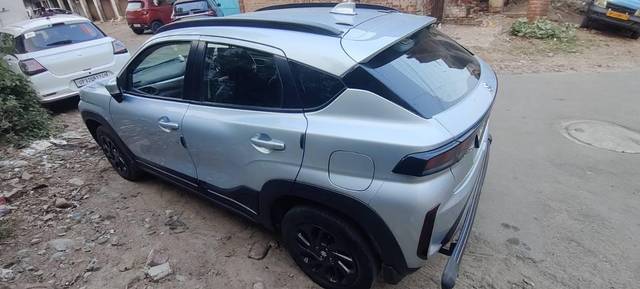 https://images10.gaadi.com/usedcar_image/4554758/original/processed_ef62d7b9-6155-4353-b5a9-ba85d09590cc.jpg?imwidth=6402