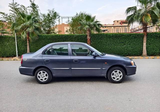 https://images10.gaadi.com/usedcar_image/4554759/original/processed_e8c6b743f70b548abbc36a3ca891353e.jpg?imwidth=6401