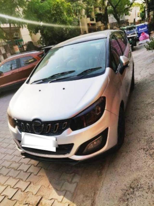 https://images10.gaadi.com/usedcar_image/4554765/original/processed_processed_5bee6156-9226-4129-adef-11f61f0921eb.jpg?imwidth=6400