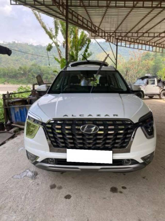 https://images10.gaadi.com/usedcar_image/4554786/original/processed_7b96e5ec-64b2-41c8-aa57-170a2d50ad06.jpg?imwidth=6400