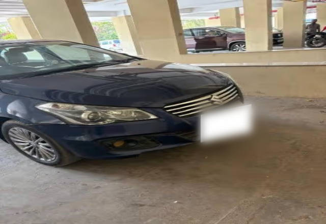 https://images10.gaadi.com/usedcar_image/4554788/original/99a08c41-e87e-42f8-894e-4e3c1bb740a3.?imwidth=6401