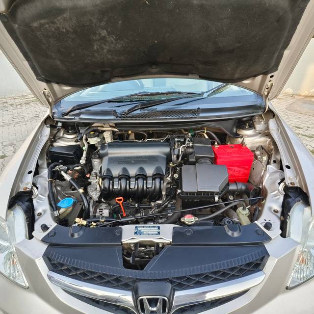 https://images10.gaadi.com/usedcar_image/4554798/original/c53243c0da648c70b957c8f2399e630a.jpg?imwidth=6402