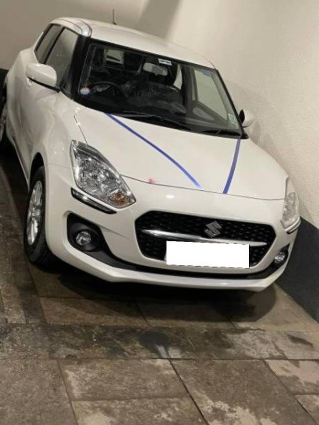 https://images10.gaadi.com/usedcar_image/4554841/original/processed_61af3a3d-b644-4e49-8b2f-7bd144da750c.jpg?imwidth=6400