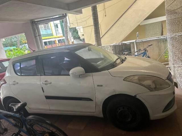 https://images10.gaadi.com/usedcar_image/4554873/original/processed_6eda0842-881c-49bd-868c-5b314951e580.jpg?imwidth=6400
