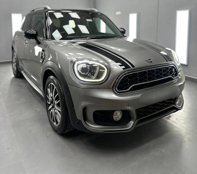 https://images10.gaadi.com/usedcar_image/4554934/original/3eacede014aa40ef459e8980521a5fa6.jpg?imwidth=6400