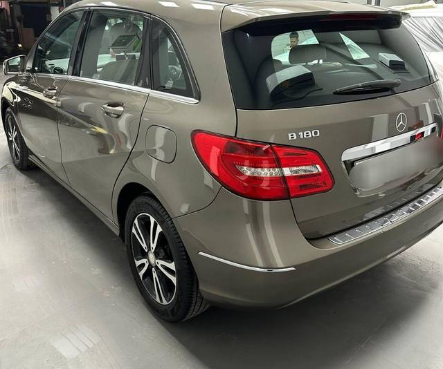 https://images10.gaadi.com/usedcar_image/4554949/original/processed_990c542db0d07c37e10b0de1034f99e8.jpg?imwidth=6402