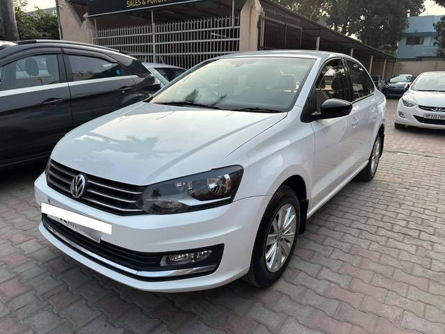 https://images10.gaadi.com/usedcar_image/4554955/original/processed_53ef47ad4f5bab5bd2927fa7595706ad.jpg?imwidth=6402