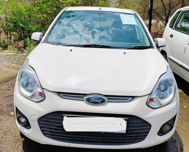 https://images10.gaadi.com/usedcar_image/4554958/original/processed_ff54b92df0a0b73d845495b3105ba1c6.jpeg?imwidth=6400