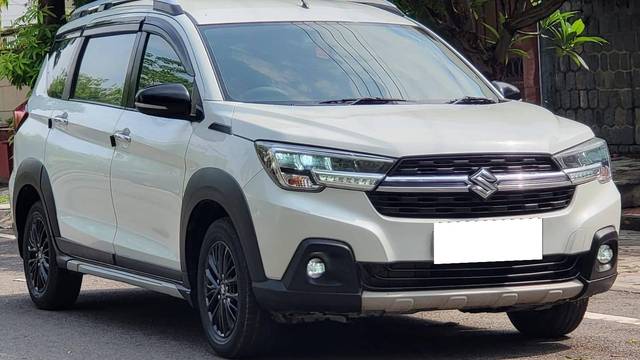 https://images10.gaadi.com/usedcar_image/4554982/original/processed_bdf177fb-e9fe-4fc6-86ef-b25690c2c98b.jpg?imwidth=6400