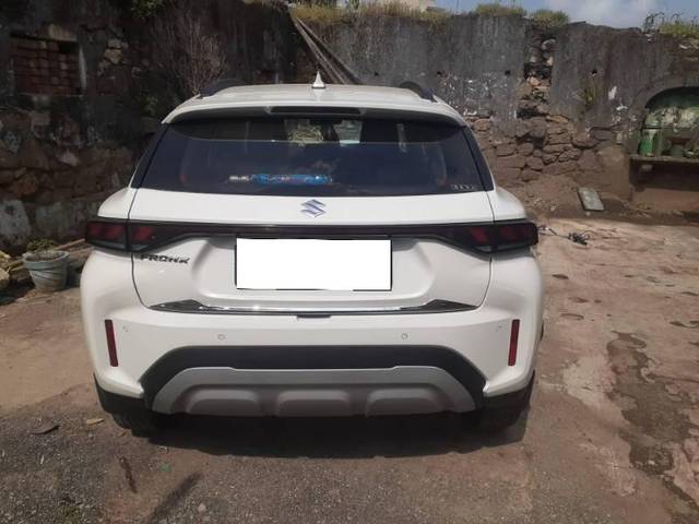 https://images10.gaadi.com/usedcar_image/4554983/original/processed_7d7dbb15-552d-440b-80dd-704701bcc441.jpg?imwidth=6401