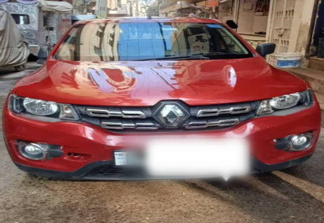 https://images10.gaadi.com/usedcar_image/4554988/original/b8cb1d1d-7b70-41ad-b646-a13909ce70b1.?imwidth=6400