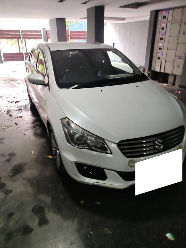 https://images10.gaadi.com/usedcar_image/4555030/original/processed_34c765c7-02fb-473c-bcd7-2f3ae83cd2b1.jpg?imwidth=6400