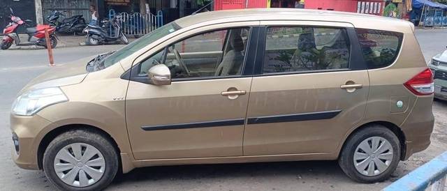 https://images10.gaadi.com/usedcar_image/4555062/original/processed_cc3eb187-7b56-46e9-9039-3379206ee97c.jpg?imwidth=6402