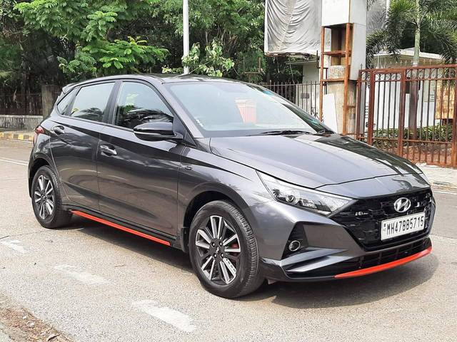 https://images10.gaadi.com/usedcar_image/4555072/original/processed_0f186f520c71a15830b35d485638a65f.jpeg?imwidth=6400