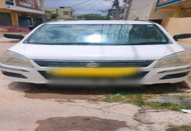 https://images10.gaadi.com/usedcar_image/4555085/original/388afa6d-3550-49cf-a4a6-b0cc78925863.?imwidth=6400