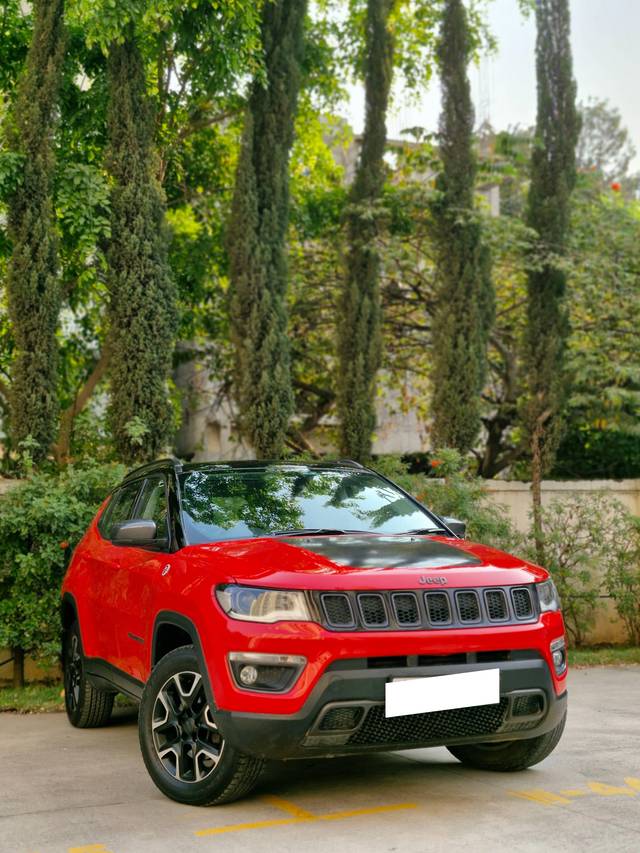 https://images10.gaadi.com/usedcar_image/4555092/original/processed_5a866da38d0b4d9e468aeb9dfdded7a2.jpg?imwidth=6402