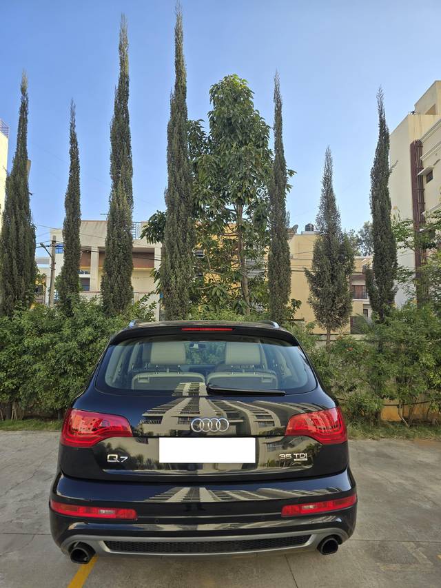https://images10.gaadi.com/usedcar_image/4555094/original/processed_62ef285142b36f3ee8aee3060743e13f.jpg?imwidth=6402
