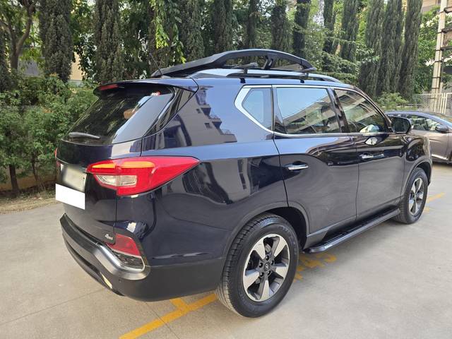https://images10.gaadi.com/usedcar_image/4555104/original/processed_585693302cc84018330e504ed83e625e.jpg?imwidth=6402