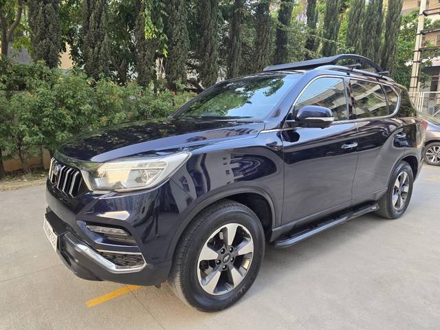 https://images10.gaadi.com/usedcar_image/4555104/original/processed_63346f28b25e0cdcac6535c296491223.jpg?imwidth=6400