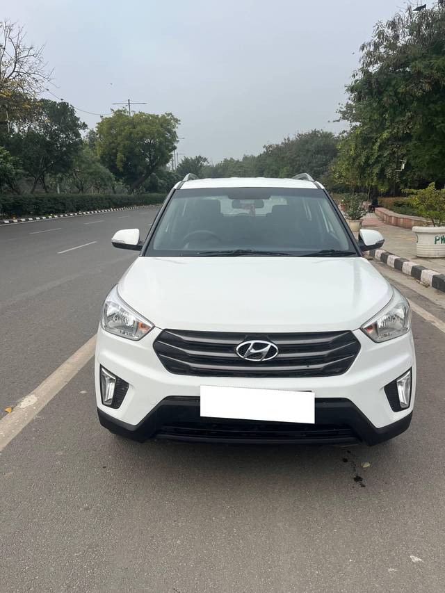https://images10.gaadi.com/usedcar_image/4555114/original/processed_45041e26-b7d6-4607-a6ed-68deff07d345.jpg?imwidth=6400