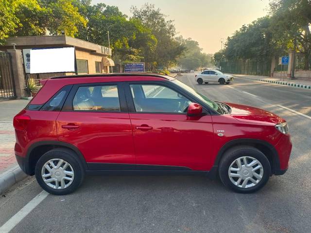 https://images10.gaadi.com/usedcar_image/4555123/original/processed_8c96f8827abc6f8576ef4f2654c5a0c5.jpg?imwidth=6401