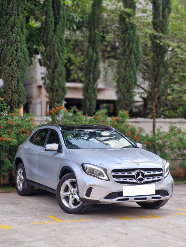 https://images10.gaadi.com/usedcar_image/4555127/original/processed_981ea94acedd3dab490d220d55d0c06d.jpg?imwidth=6400